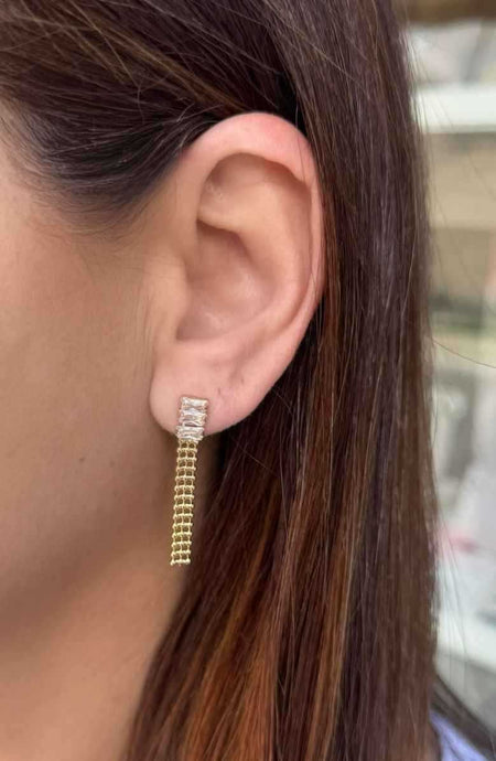 Brinco corrente com bolinhas e zircônias em banho de ouro 18k