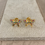 Brinco borboleta cravejado com zircônias coloridas em banho de ouro 18k