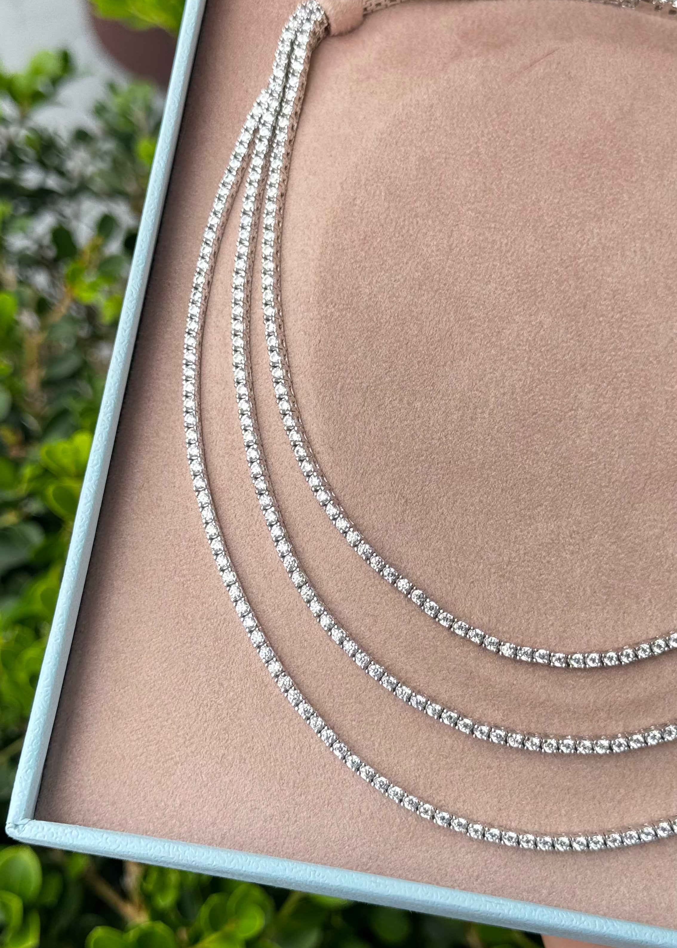 Colar Riviera em prata 925 e banho de ródio com Zircônias de 2mm