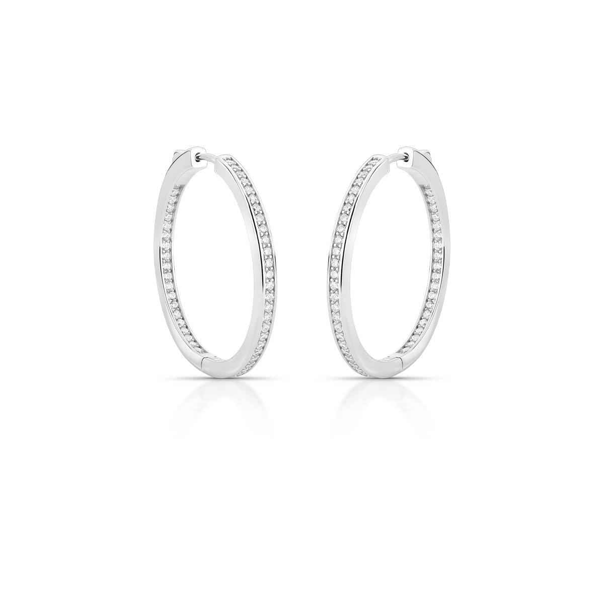 Argola em prata 925 frente detalhe verso