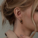 Argola Detalhe Resina Brown