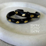 Bracelete Resina Black Detalhes Dourados