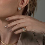 Brinco Louvre Martelado Detalhe Microcravejado