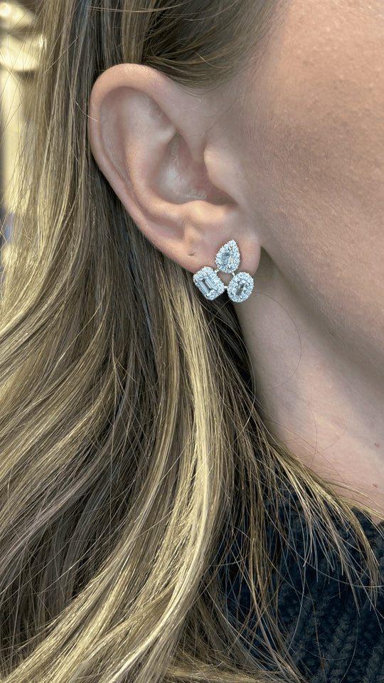 Brinco Prata 925 com Moissanites – Gota Oval e Retângulo formando Triângulo