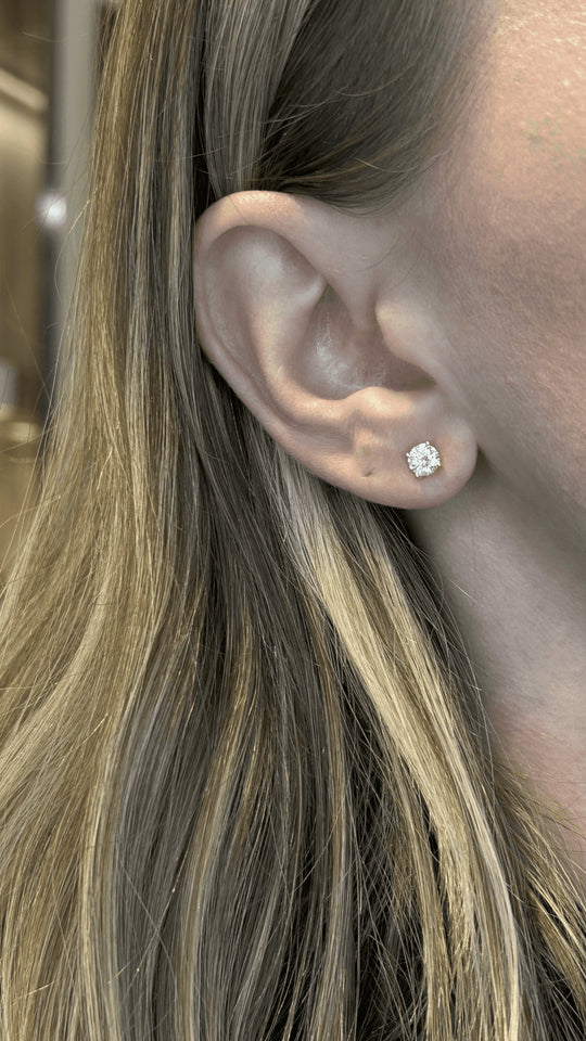 Brinco Prata 925 com Moissanite – Ponto de Luz 3mm