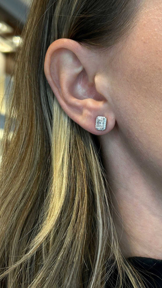 Brinco Prata 925 com Moissanite – Retângulo com Cravação ao Redor