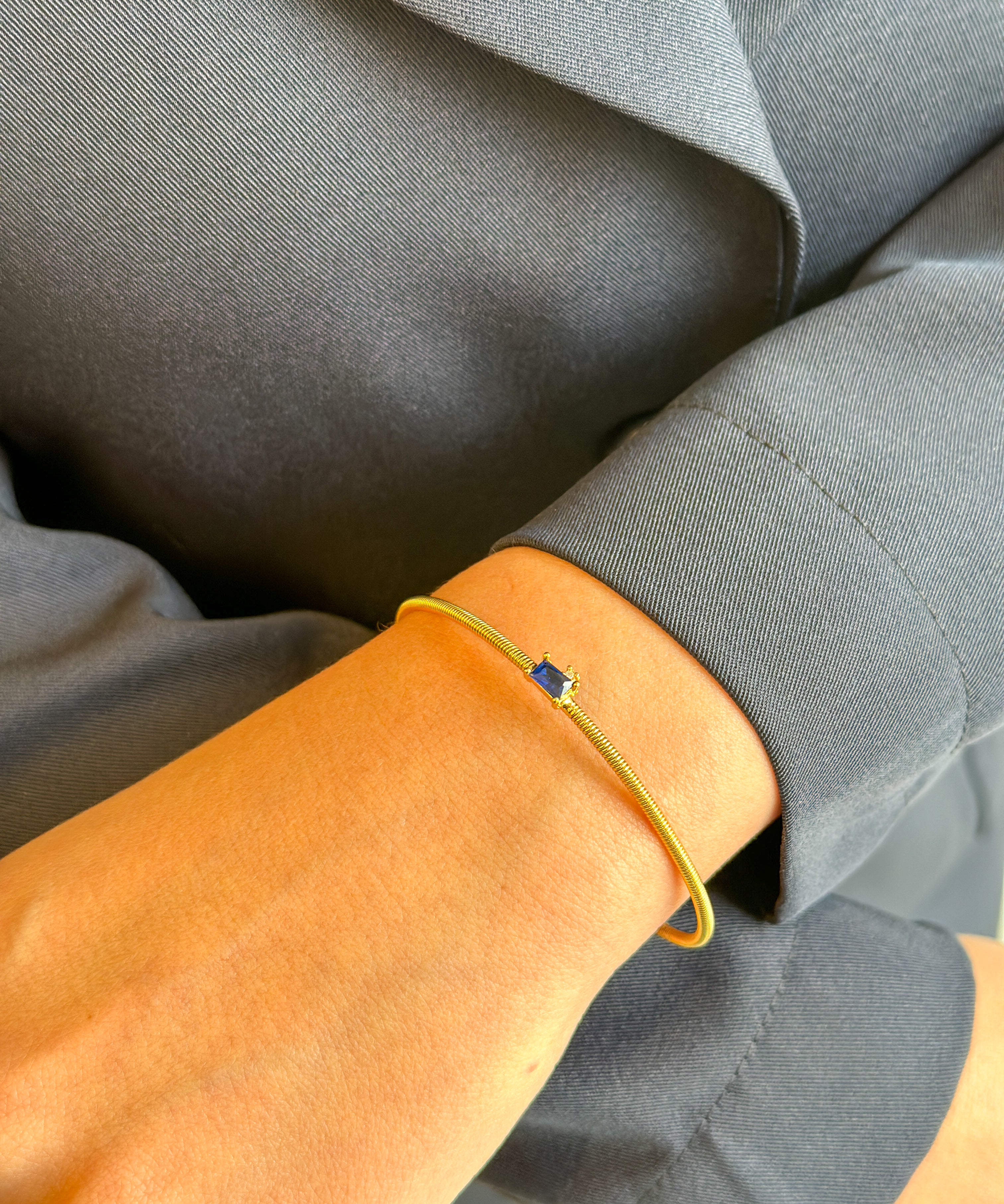 Bracelete Italiano Retângulo ponto de Luz Aberto 8665_162,00(6).jpg