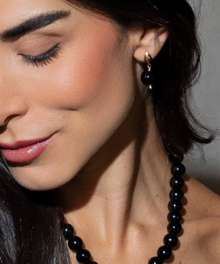 Brinco Resina Black 12024_96,00 e Colar Esferas Resina Black 12030_212,00(5).jpg