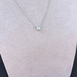 Colar Solitário Baguete prata 925