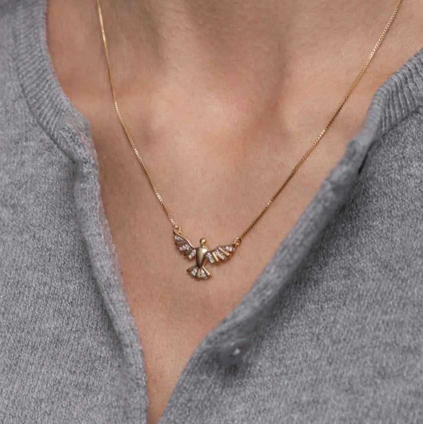Colar Espírito Santo em banho de ouro 18k