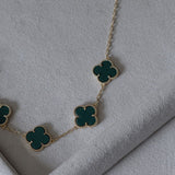 Colar trevo verde em banho de ouro 18k