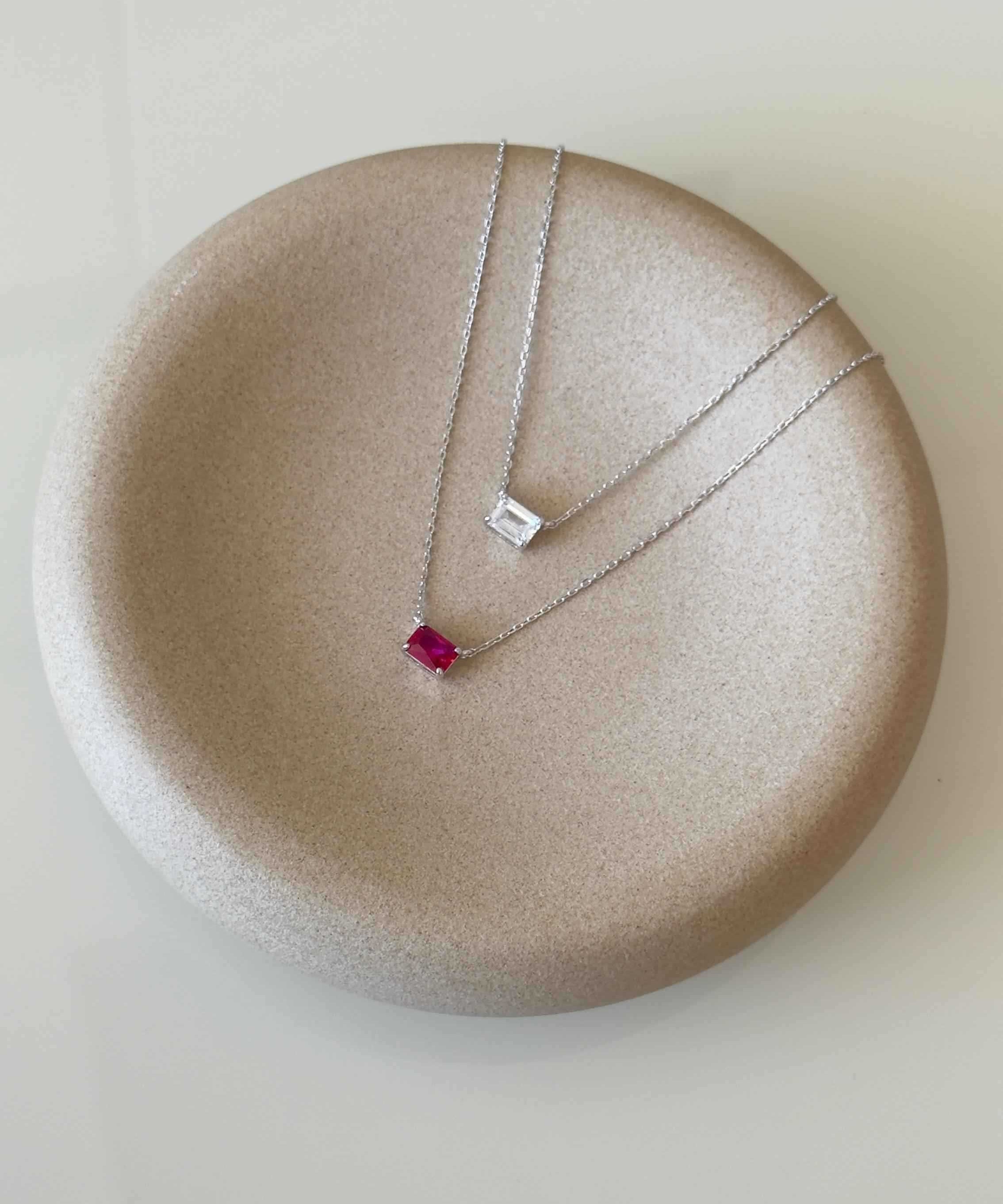 Colar retangular zircônia rubi ou zircônia branca
