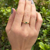 Anel regulável com zircônia esmeralda quadrada em banho de ouro 18k