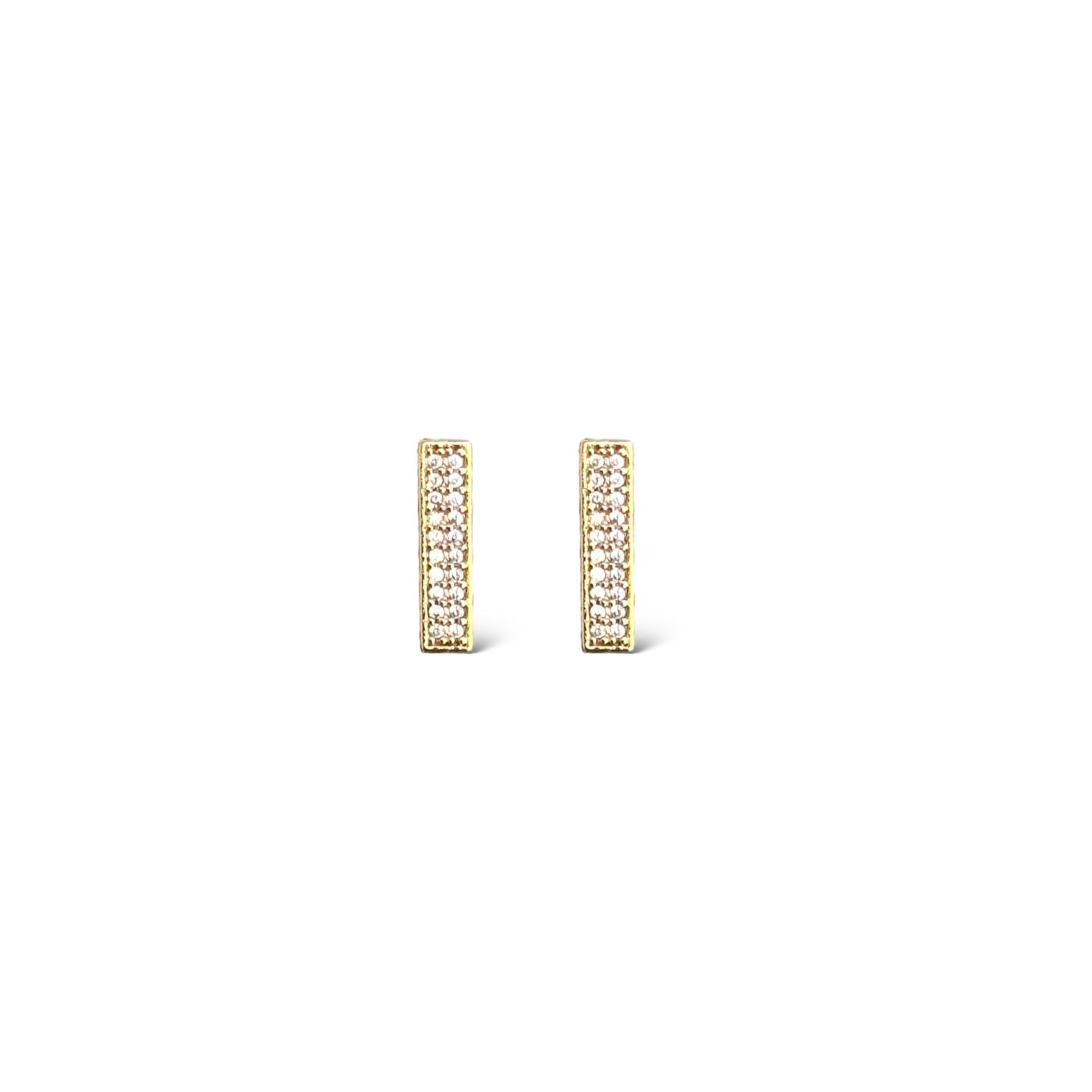Brinco palito cravejado com zircônhas em banho de ouro 18k