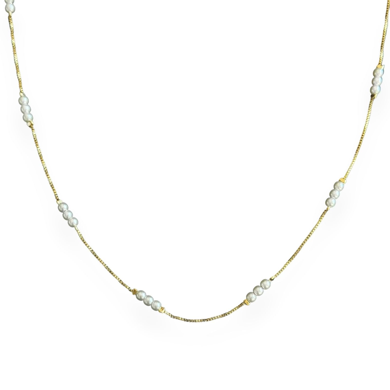 Colar longo trios de pérolas em banho de ouro 18k