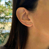 Ear cuff cravação inglesa em banho de ouro 18k