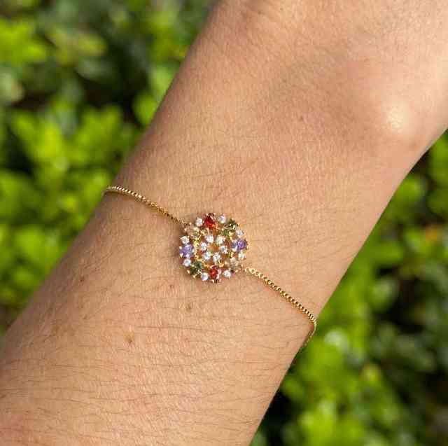 Pulseira flor com zircônias coloridas em banho de ouro 18k